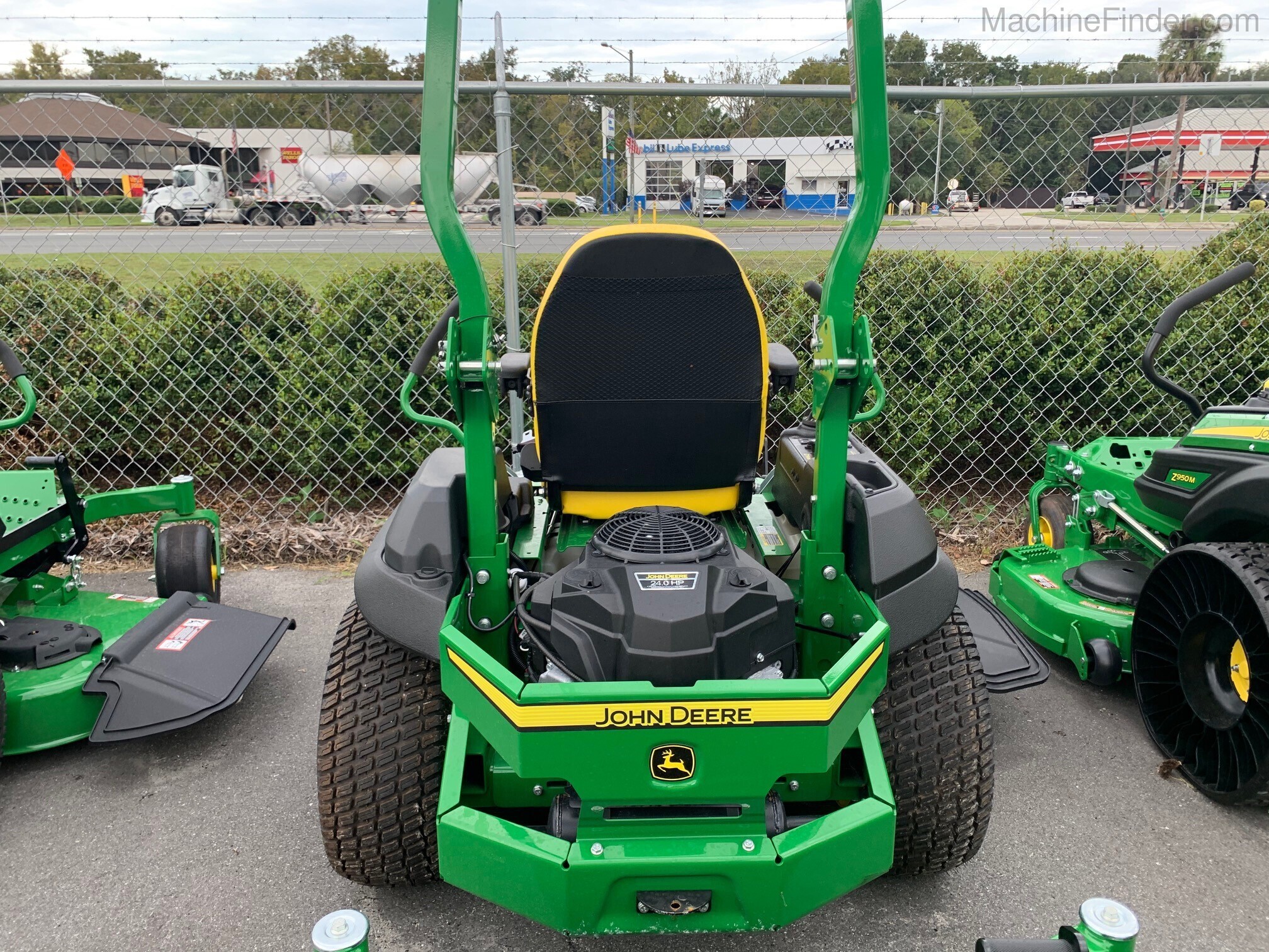 2020 John Deere Z730M Image 4