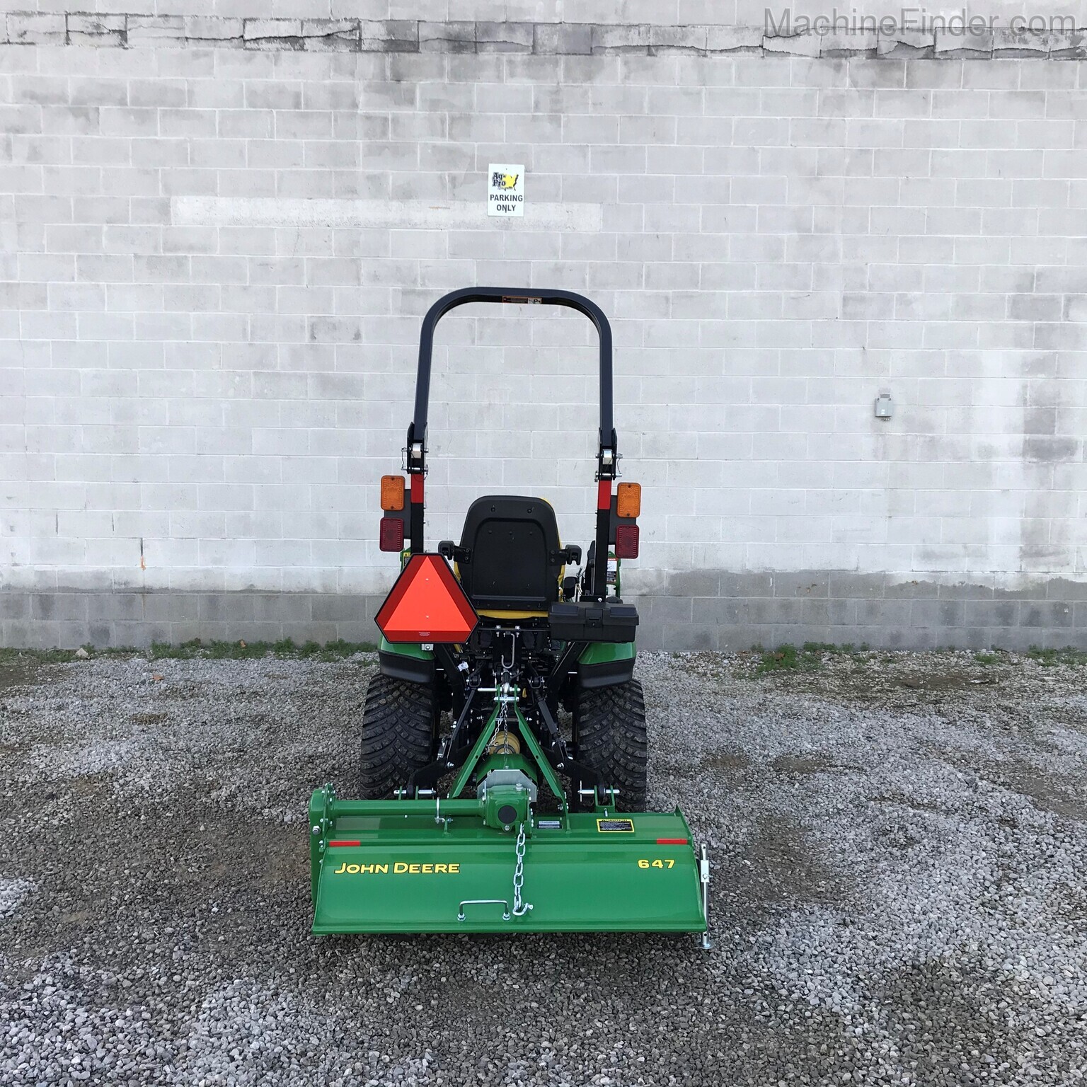 2020 John Deere 1025R Image 8