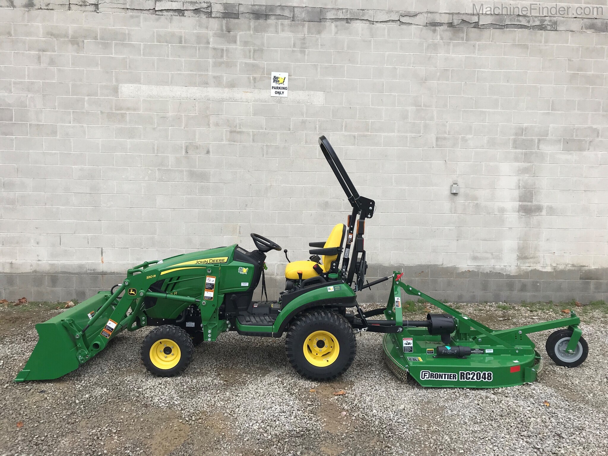 2020 John Deere 1025R Image 4