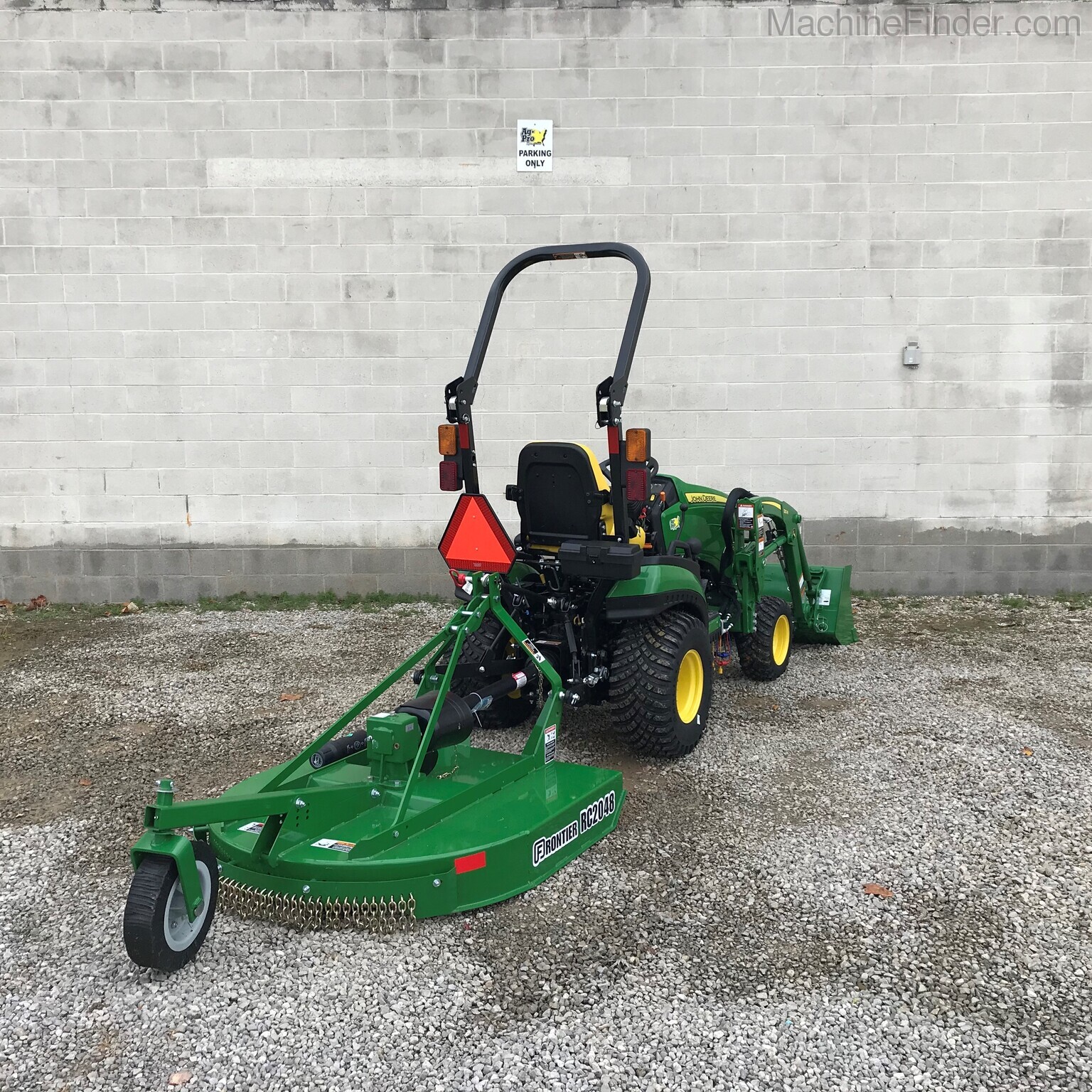2020 John Deere 1025R Image 6