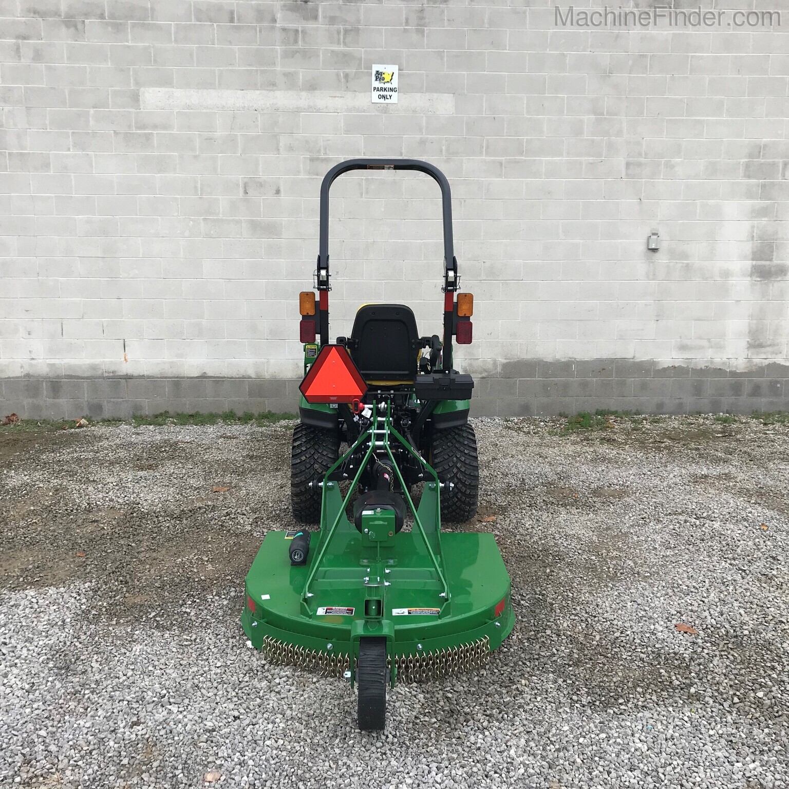 2020 John Deere 1025R Image 8