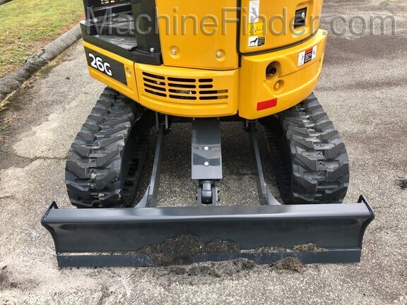 2020 John Deere 26G Image 6
