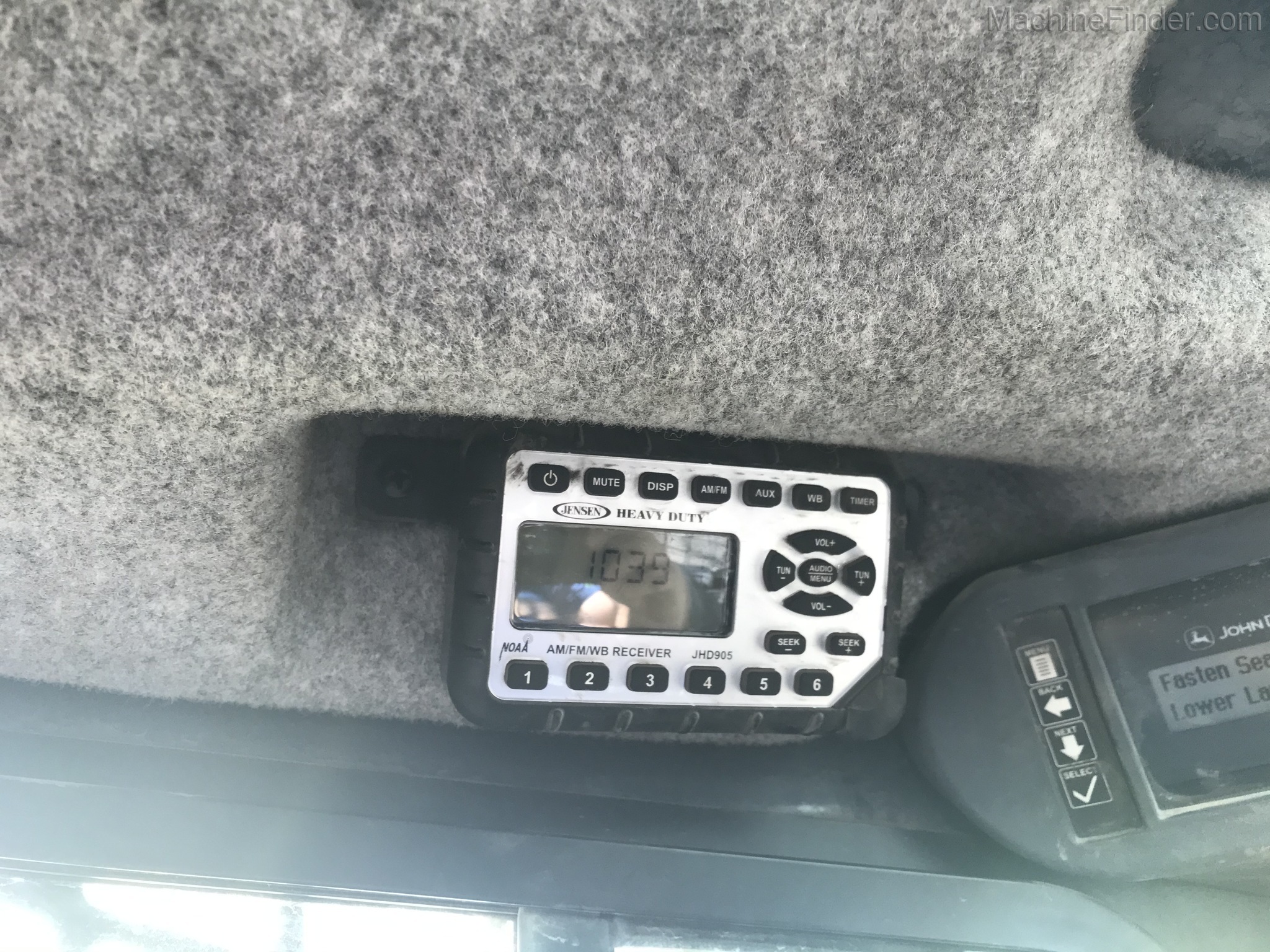 2017 John Deere 324E Image 14