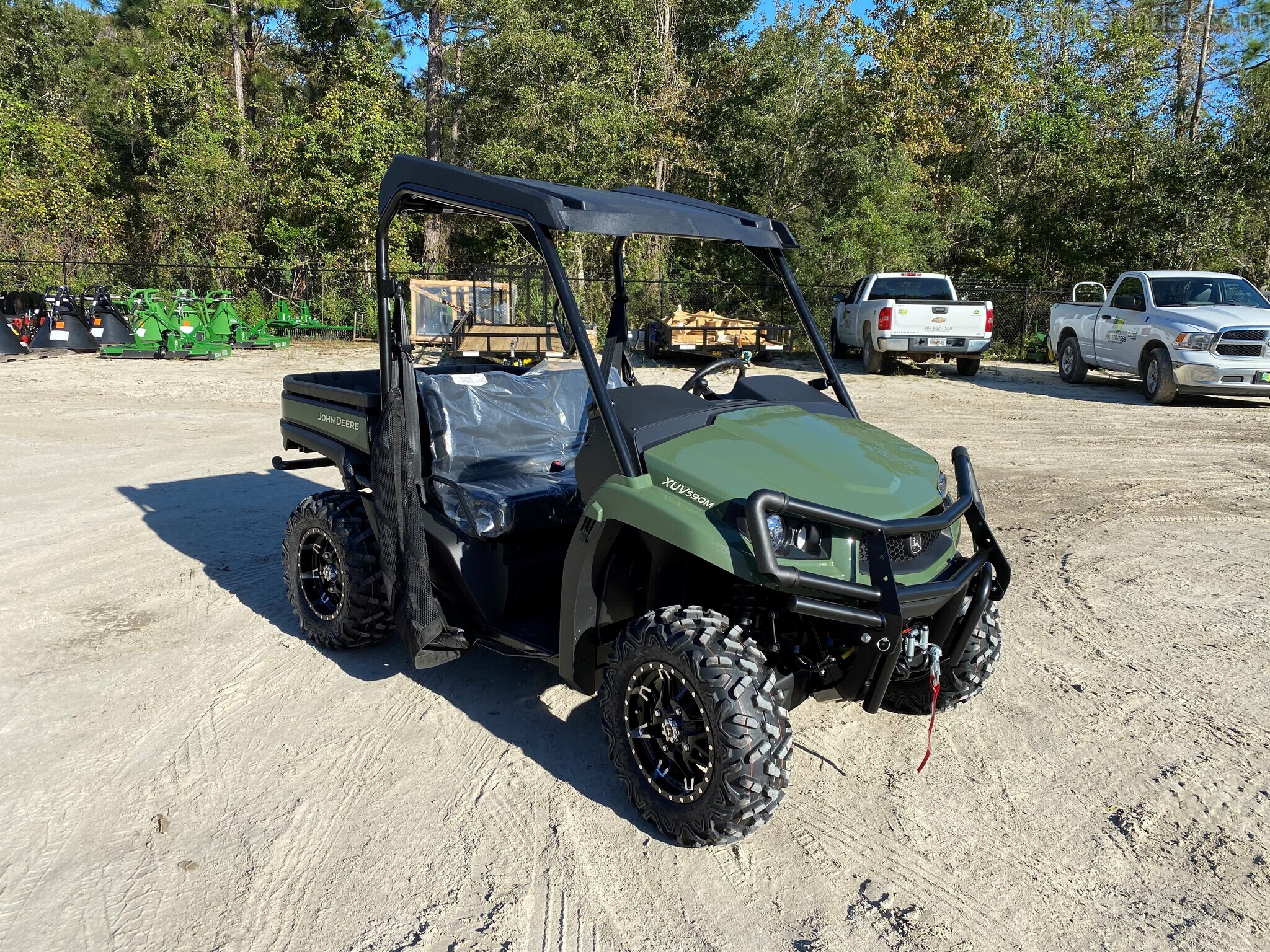 2021 John Deere 590M Image 4