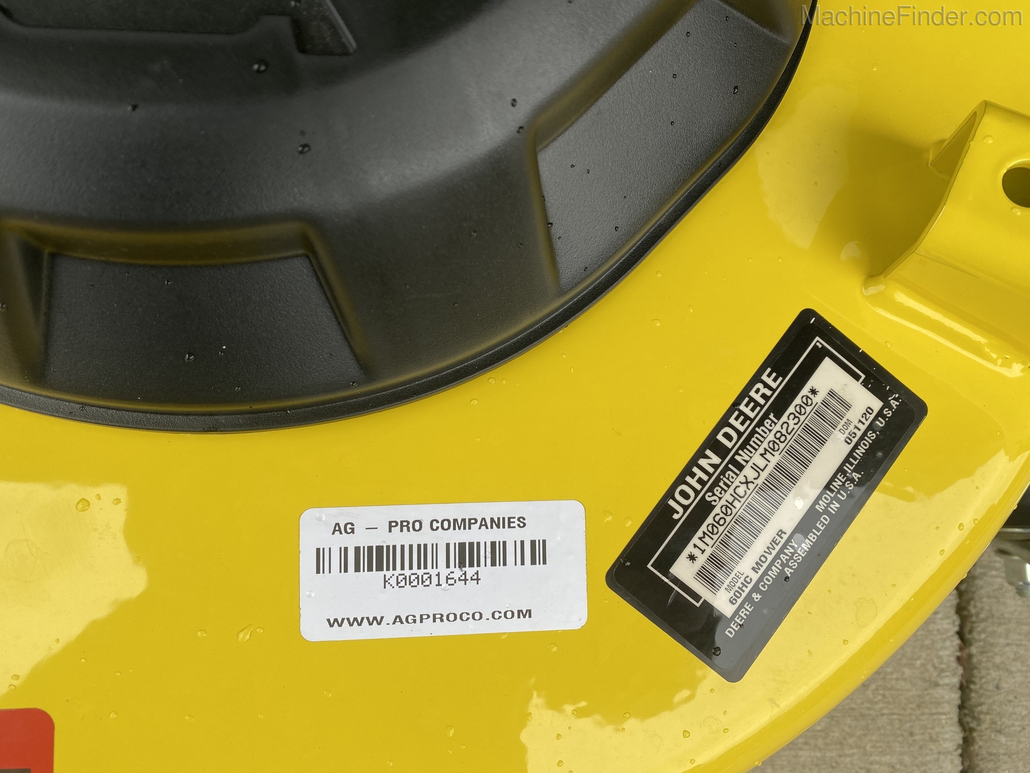 2021 John Deere X758 Image 6