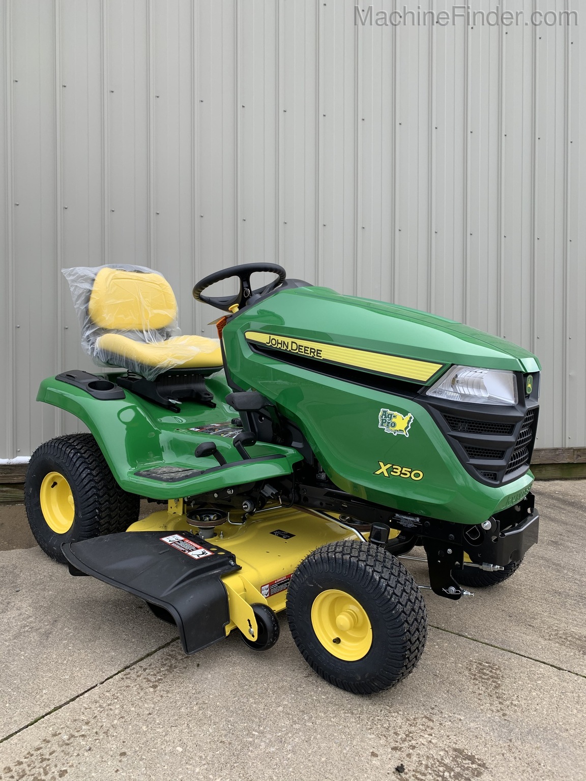 2020 John Deere X350 42A Image 2