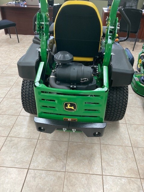 2025 John Deere Z920M Image 6