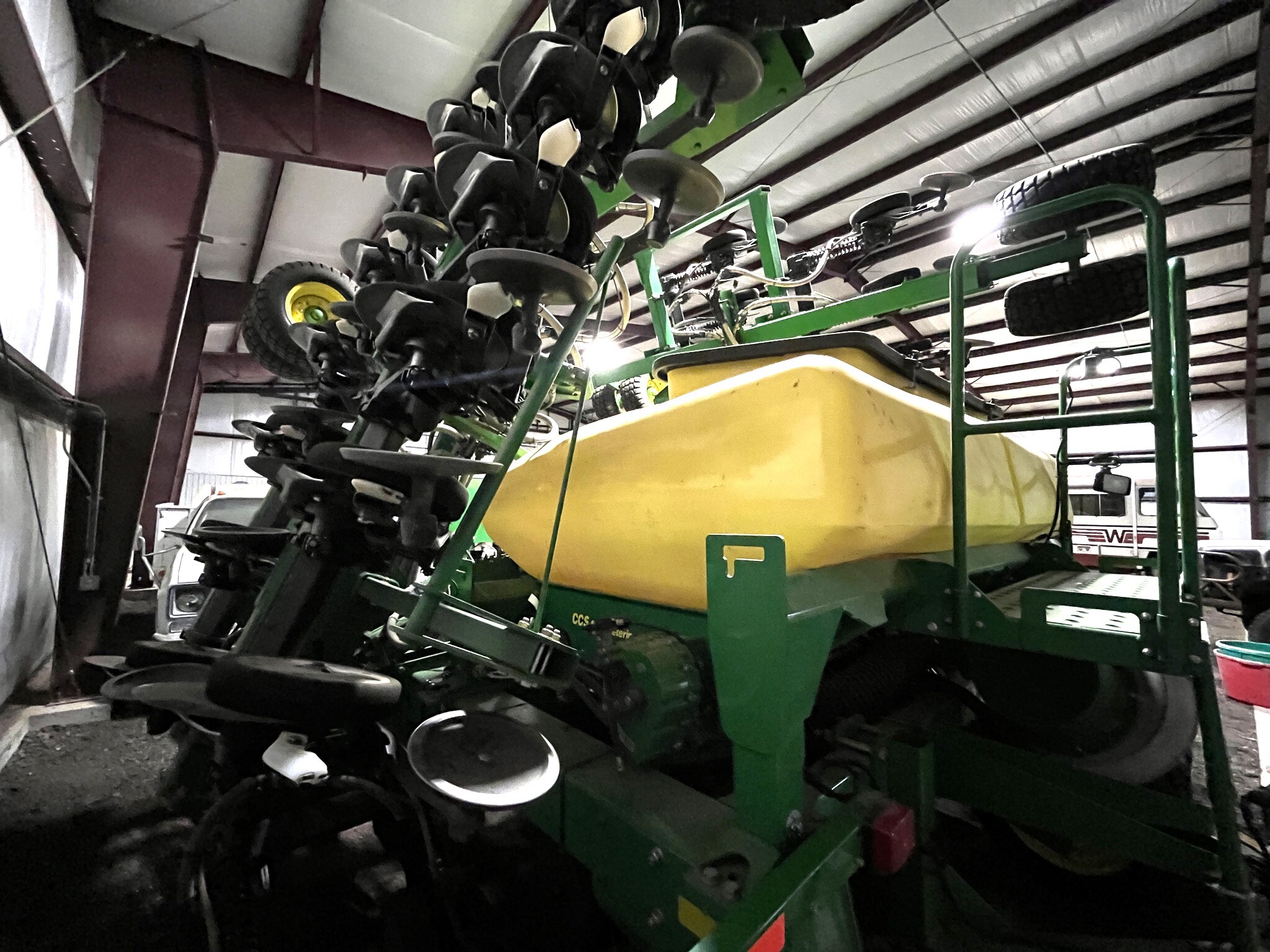 2014 John Deere 1990 Image 7