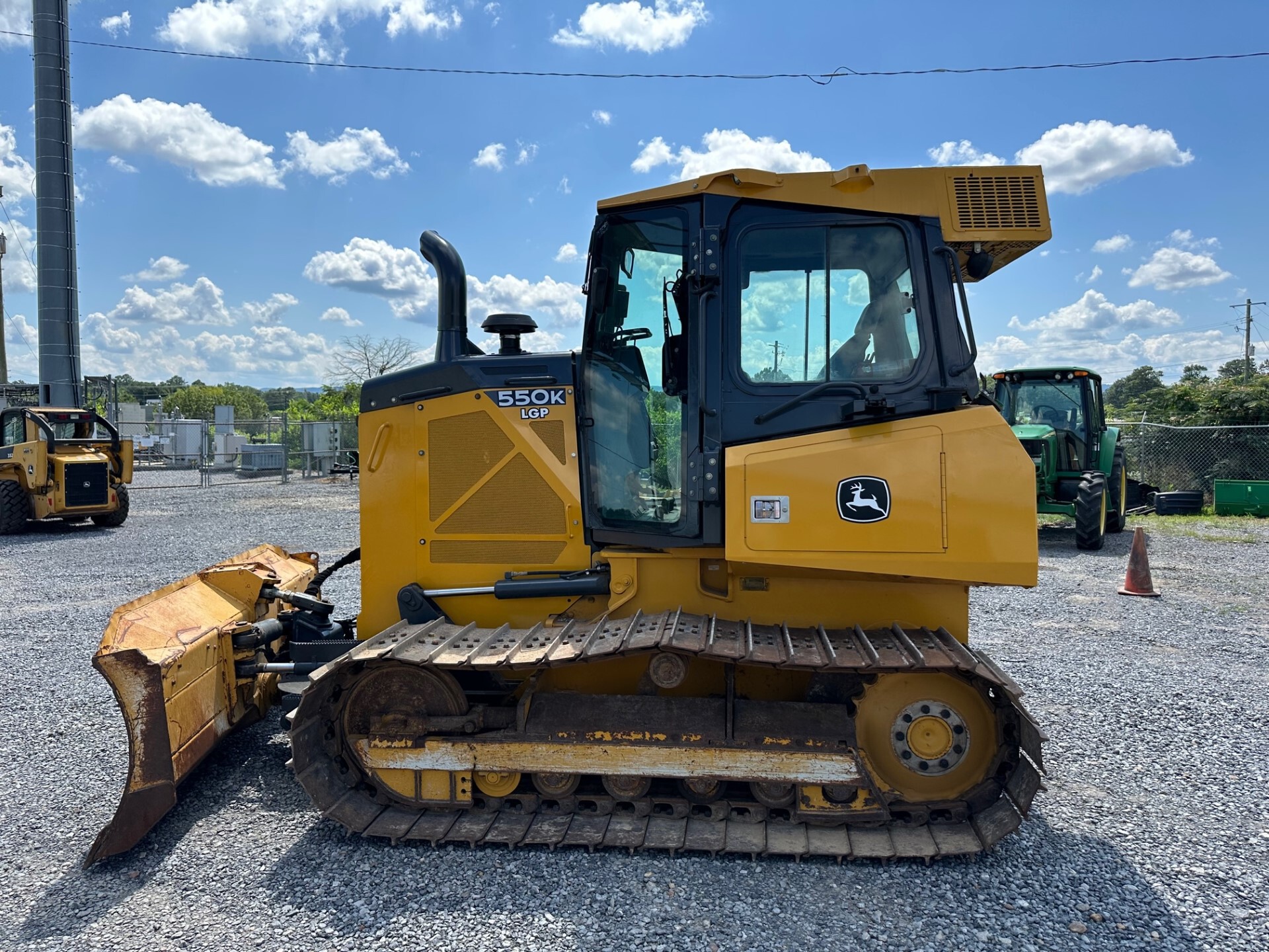 2017 John Deere 550K LGP Image 2