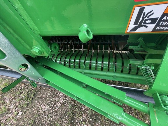 2021 John Deere 560M (6th thumbnail)