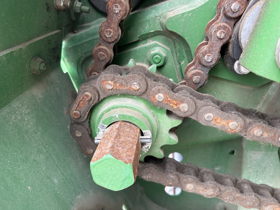 2021 John Deere 560M (16th thumbnail)