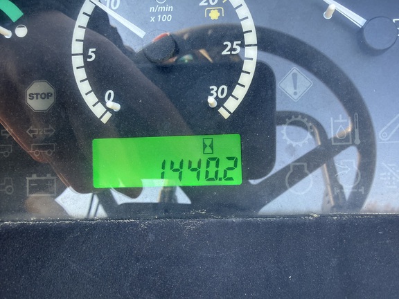 2017 John Deere 5055E Photo 6