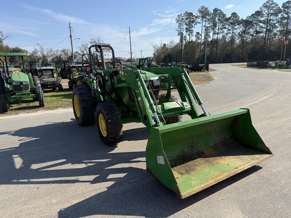 2017 John Deere 5055E Photo 3