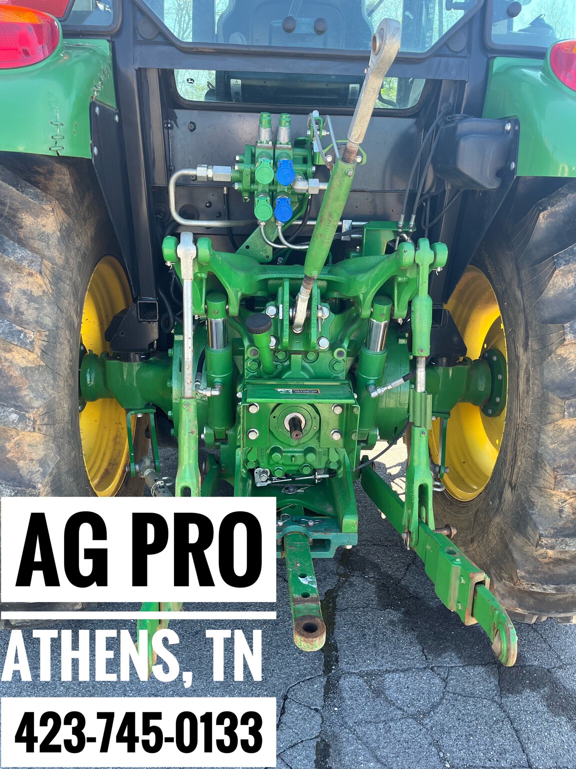 2016 John Deere 5100M Image 5