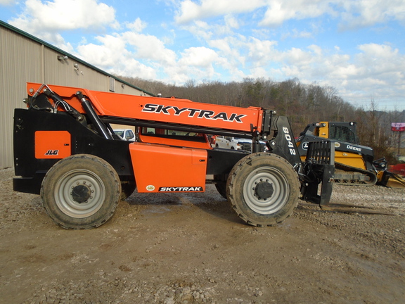 Photo of a 2024 Skytrak 8042