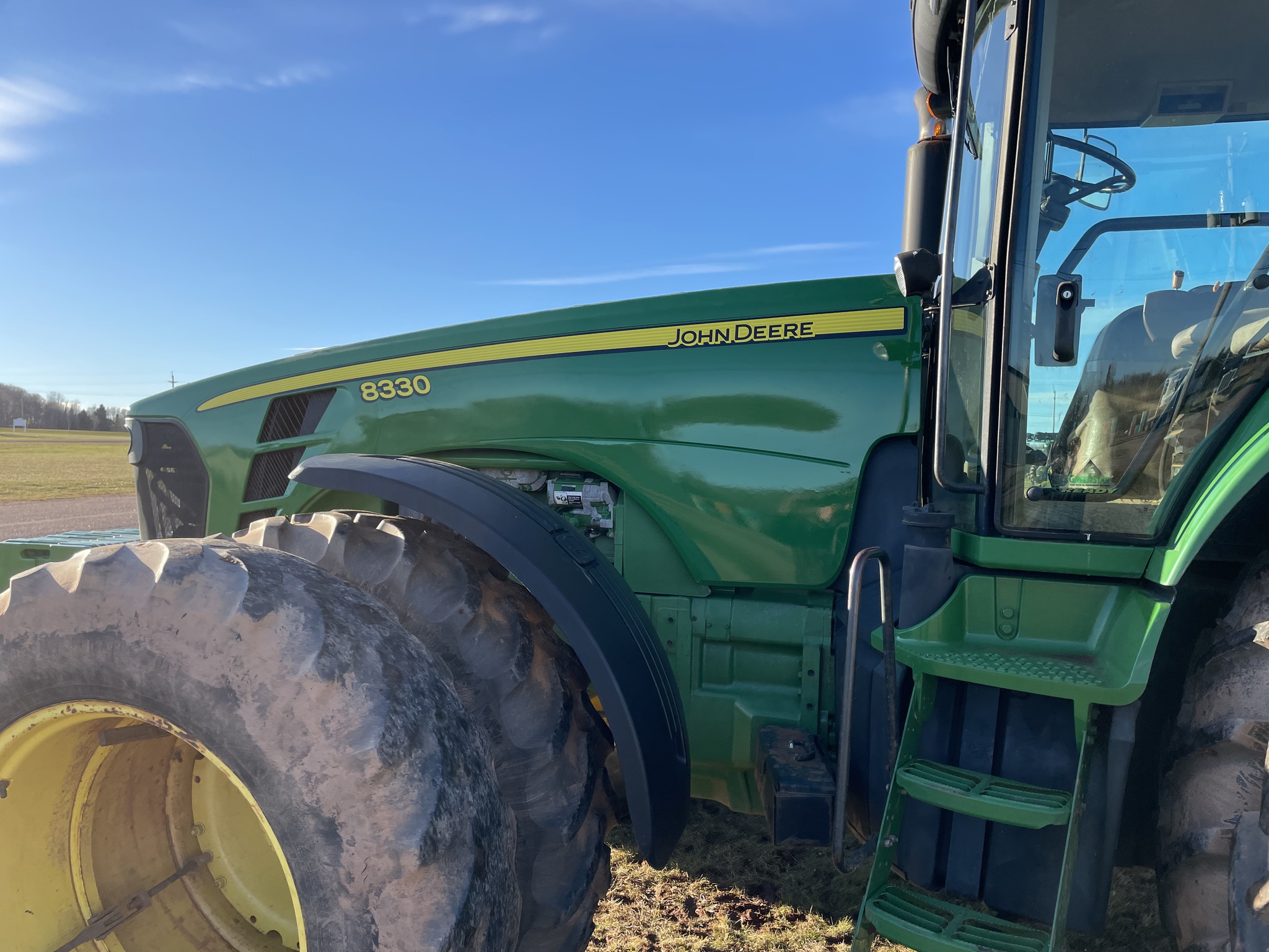 2008 John Deere 8330 Image 2