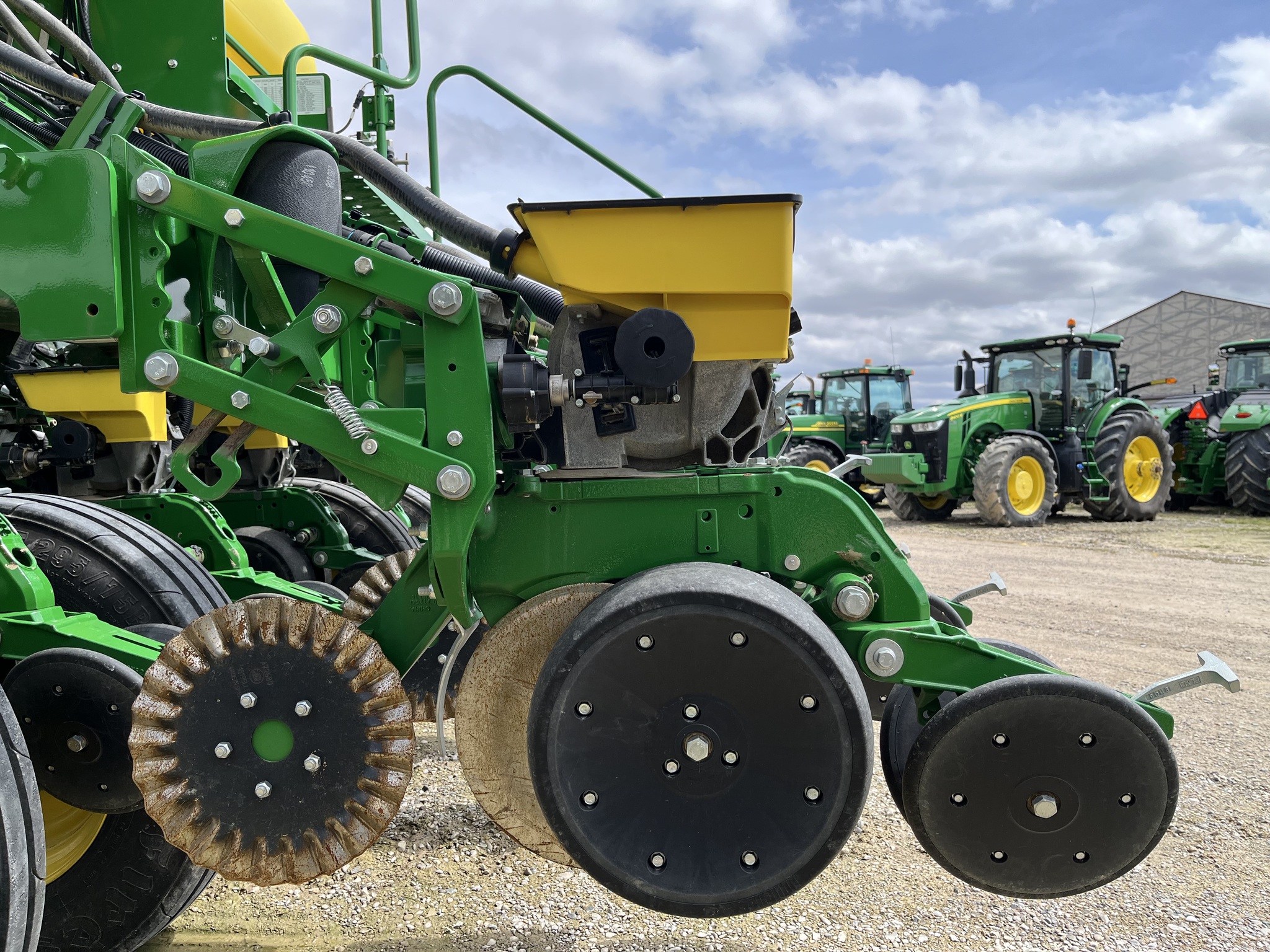 2019 John Deere 1795 Planters: Drawn