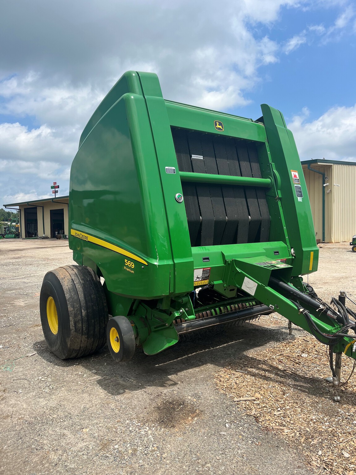 2013 John Deere 569 Premium Image 2