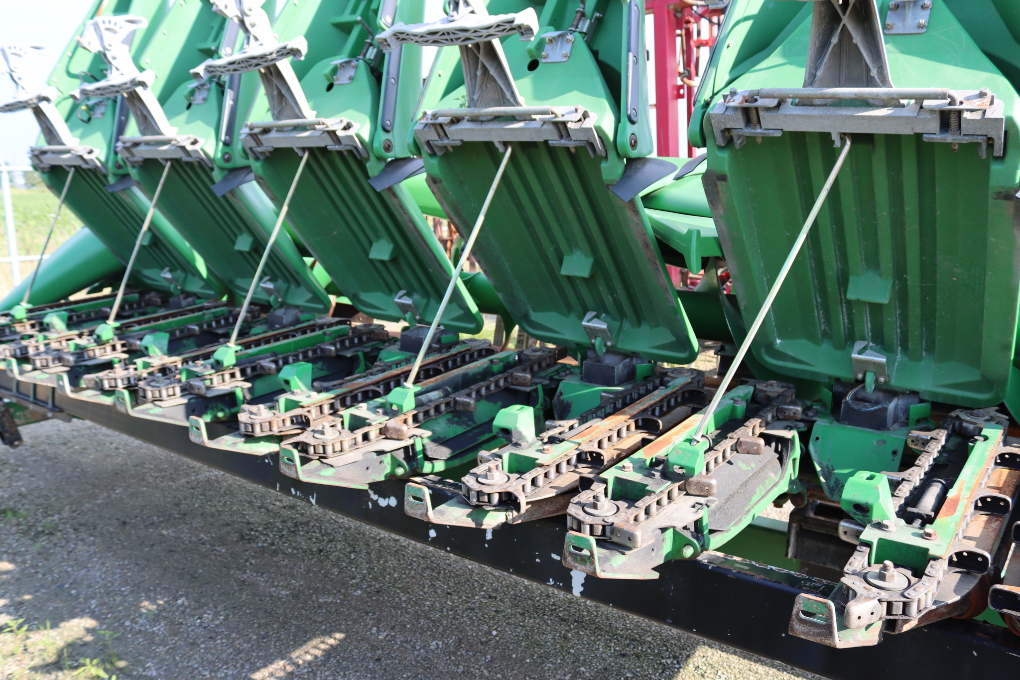 2009 John Deere 606C Corn and Row Crop headers