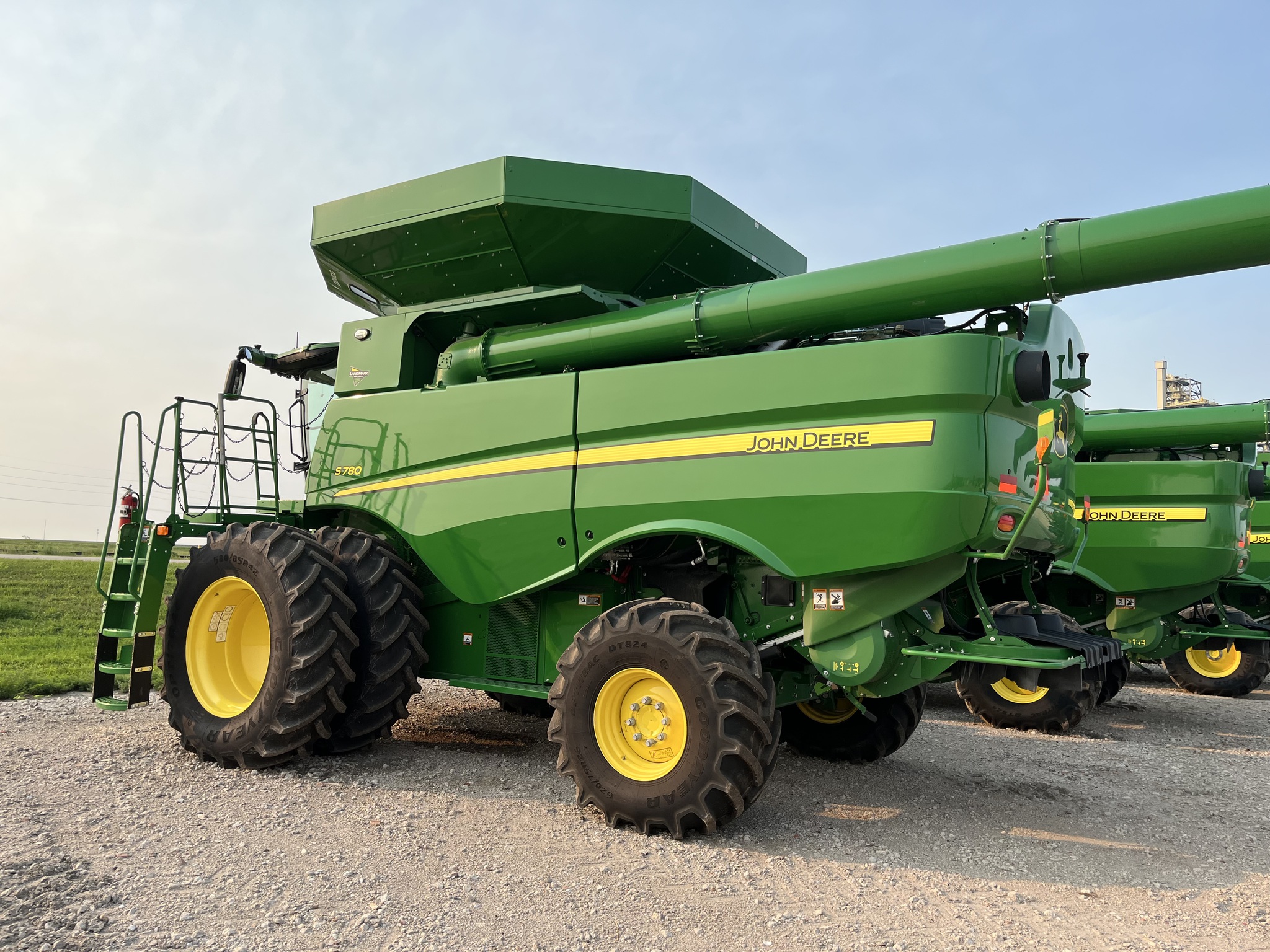 2024 John Deere S780 Image 3