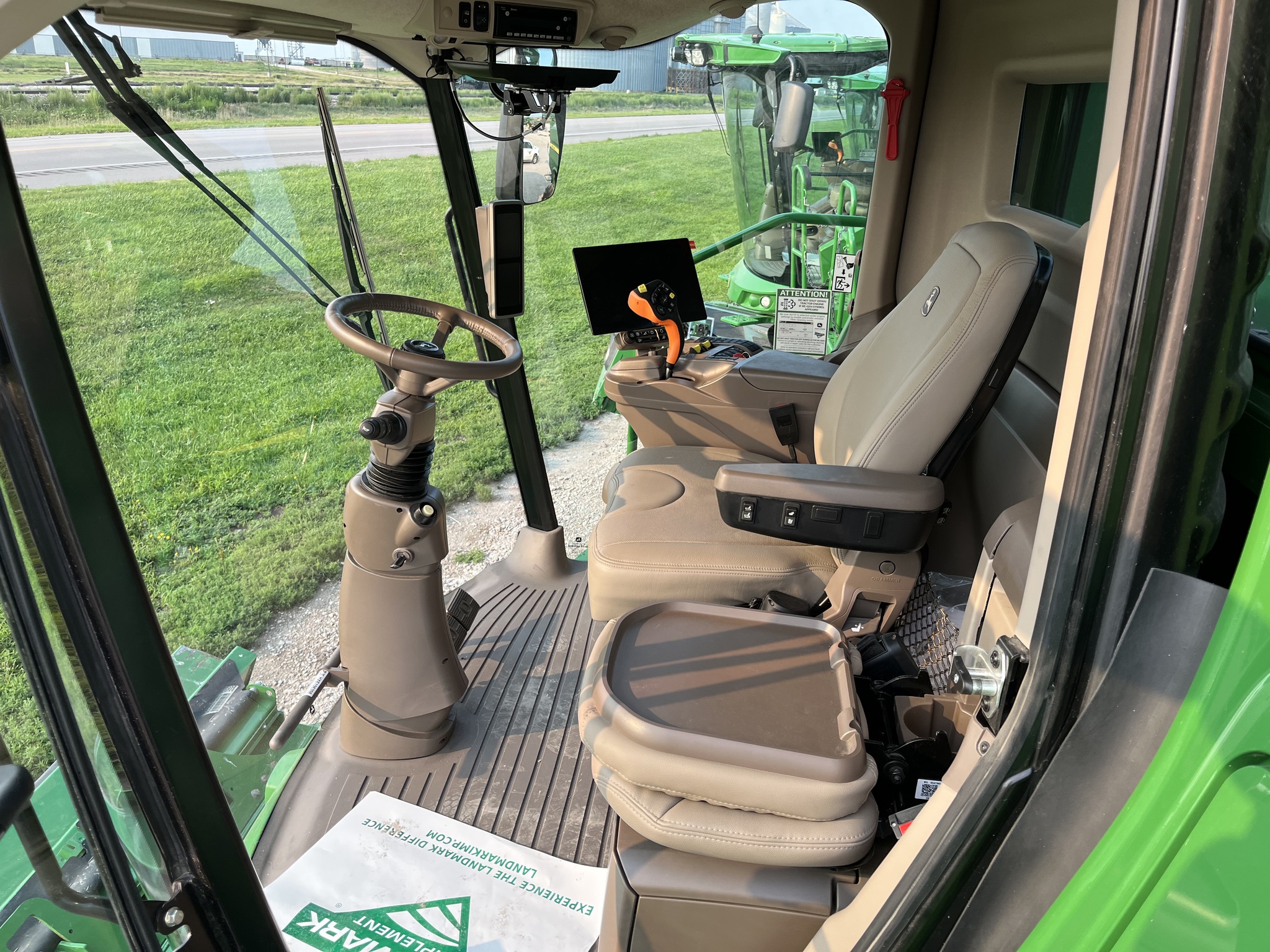 2024 John Deere S780 Image 8