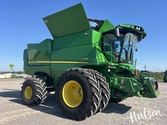 Photo of 2024 John Deere S780