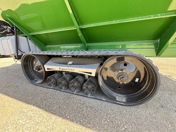 New In-Stock 2024 Brent 2098 Grain Carts at Horizon Ag & Turf in Lloydminster, AB - Photo11