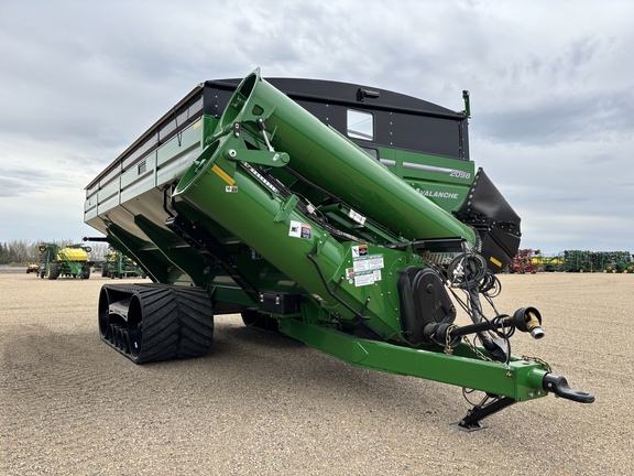 Used 2024 Brent 2098 Grain Carts at Horizon Ag & Turf in Lloydminster, AB - Photo2