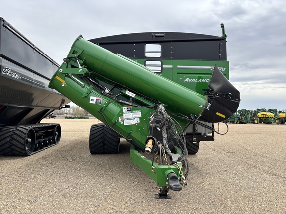Used 2024 Brent 2098 Grain Carts at Horizon Ag & Turf in Lloydminster, AB - Photo4