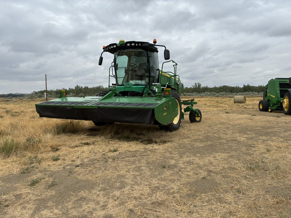 2016 John Deere W235 Used Equipment