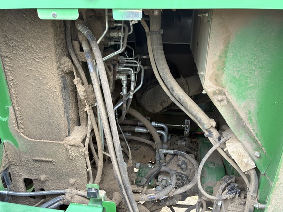 2016 John Deere W235 (22nd thumbnail)
