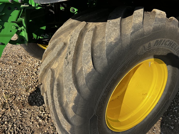 2024 John Deere 800R - Photo10