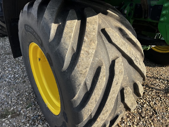 2024 John Deere 800R - Photo12