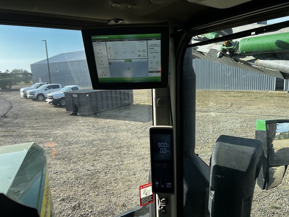 2024 John Deere 800R - Photo38