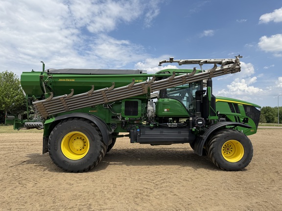 2024 John Deere 800R - Photo2
