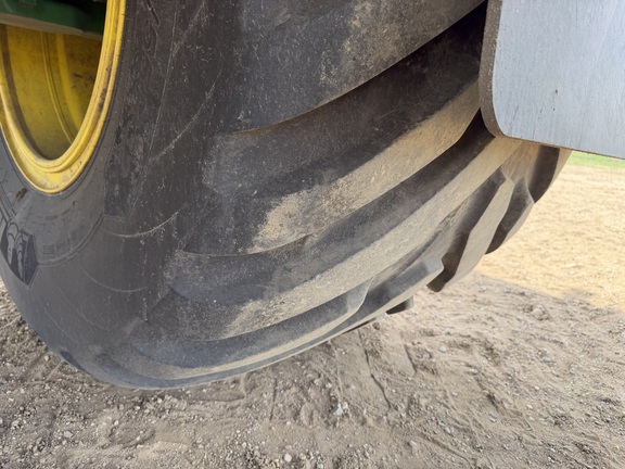 2024 John Deere 800R - Photo15