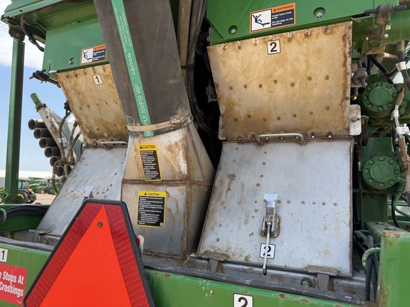 2024 John Deere 800R - Photo24