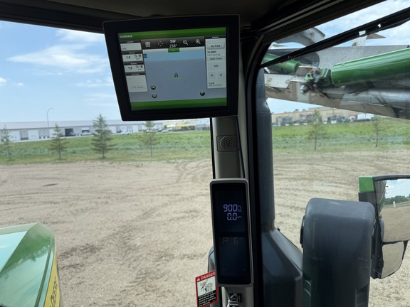 2024 John Deere 800R - Photo41