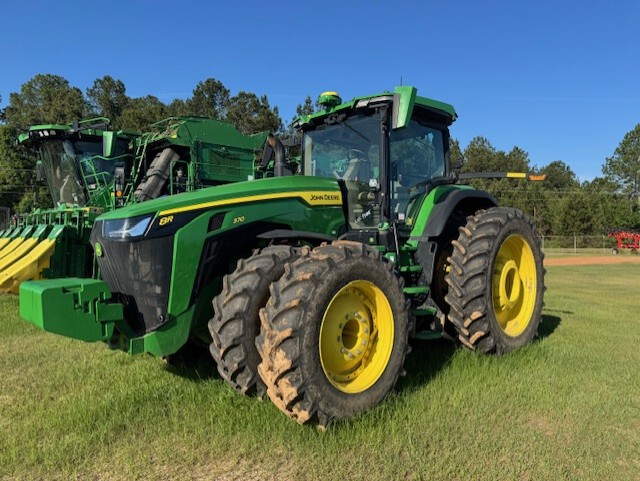 2023 John Deere 8R 370 Image 2