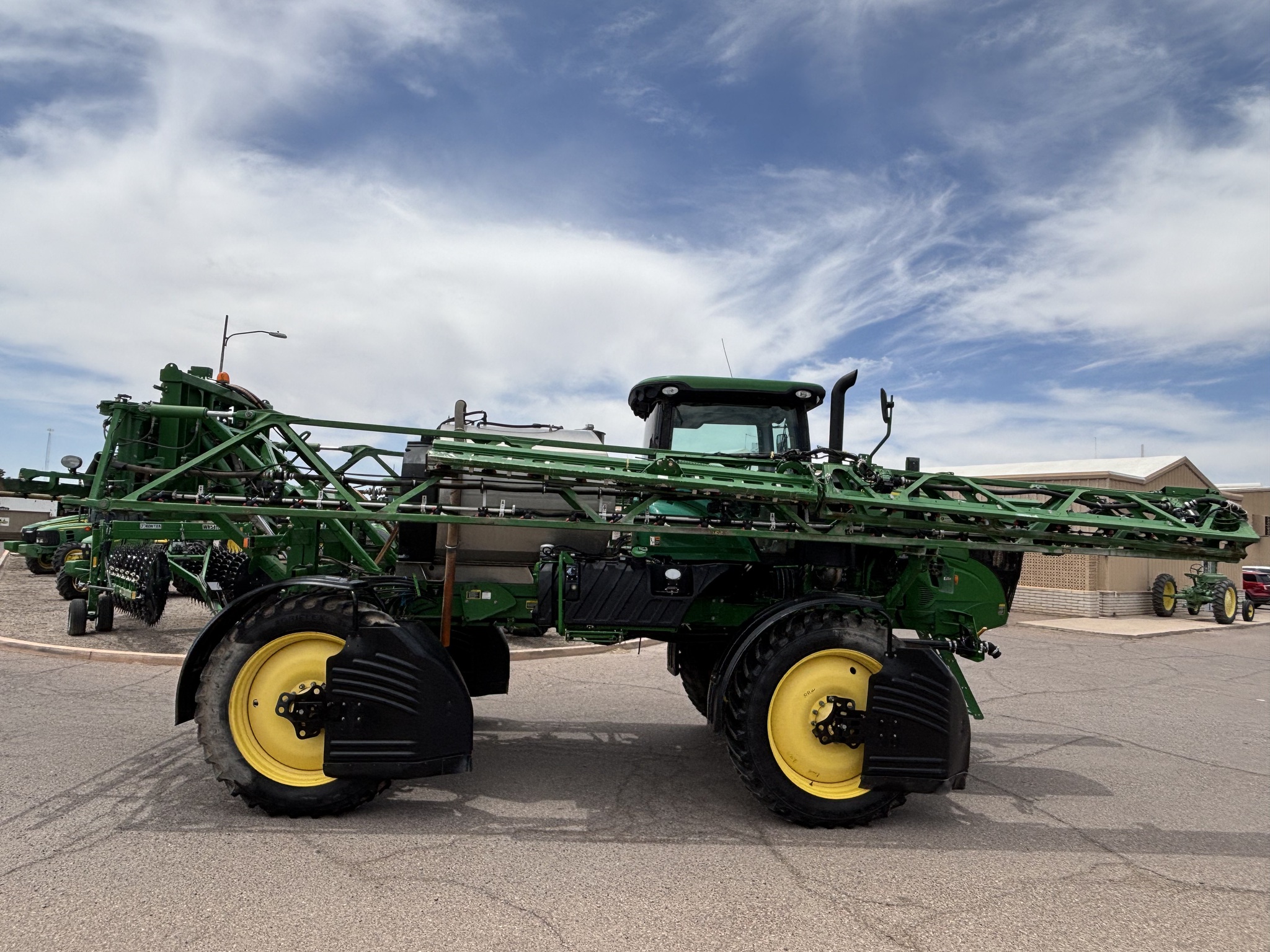 2015 John Deere R4038 Image 2