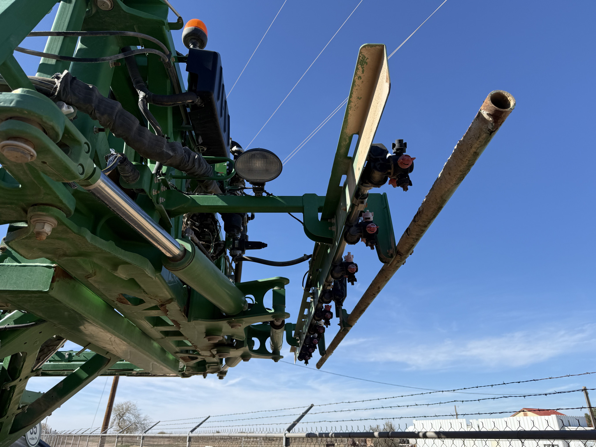 2015 John Deere R4038 Image 9