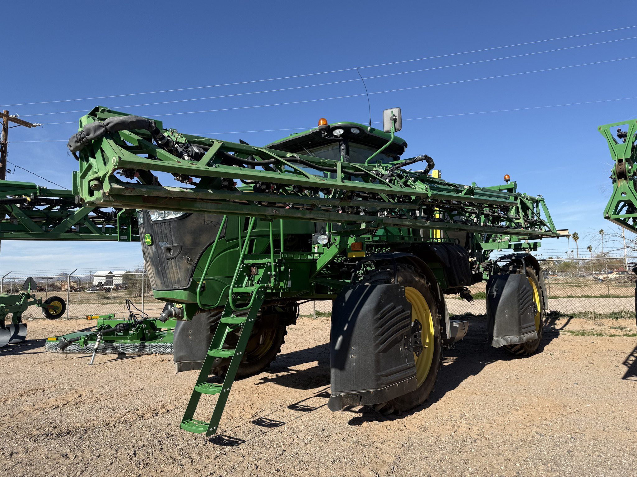 2015 John Deere R4038 Image 1