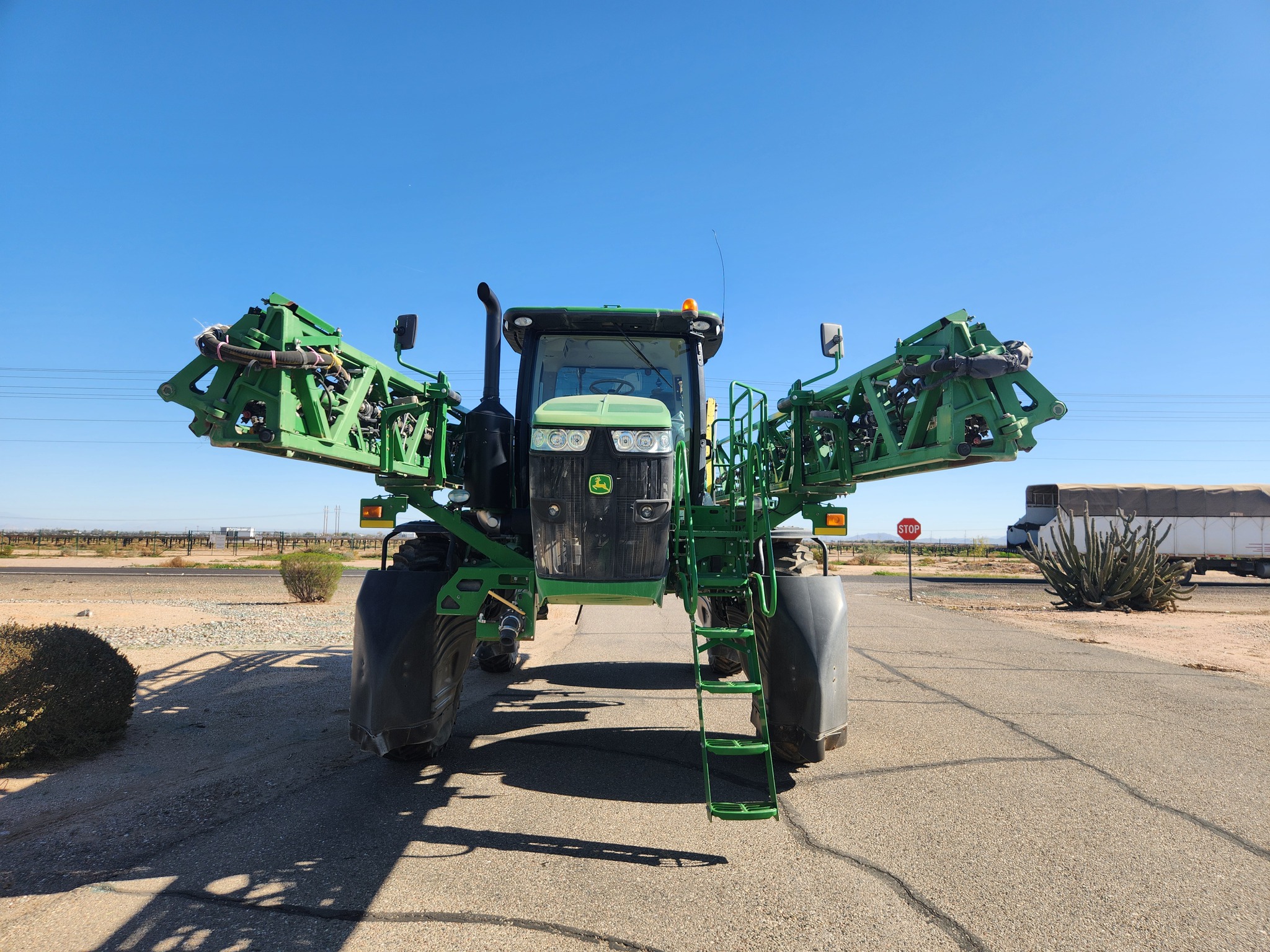 2015 John Deere R4038 Image 21