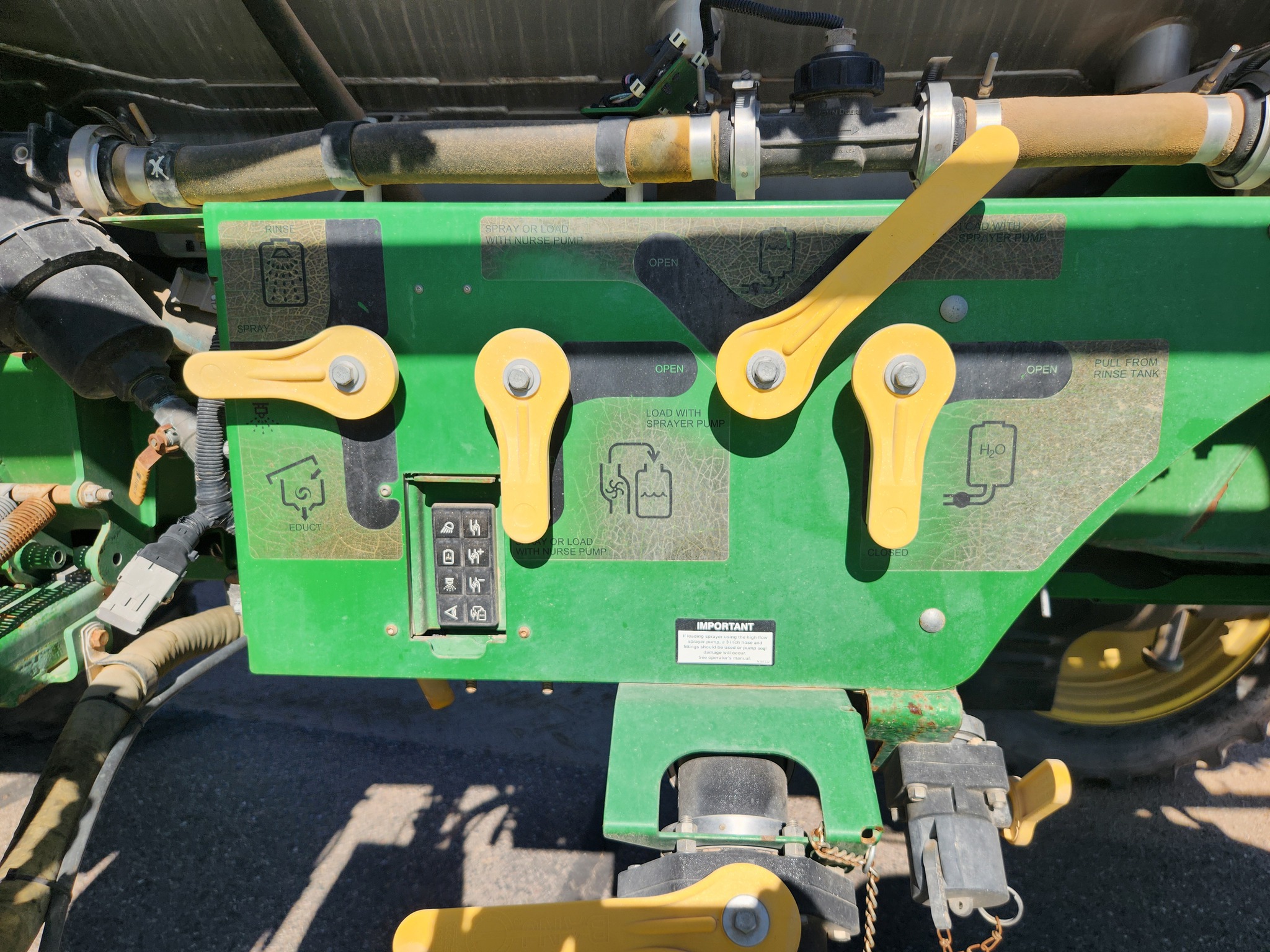 2015 John Deere R4038 Image 24