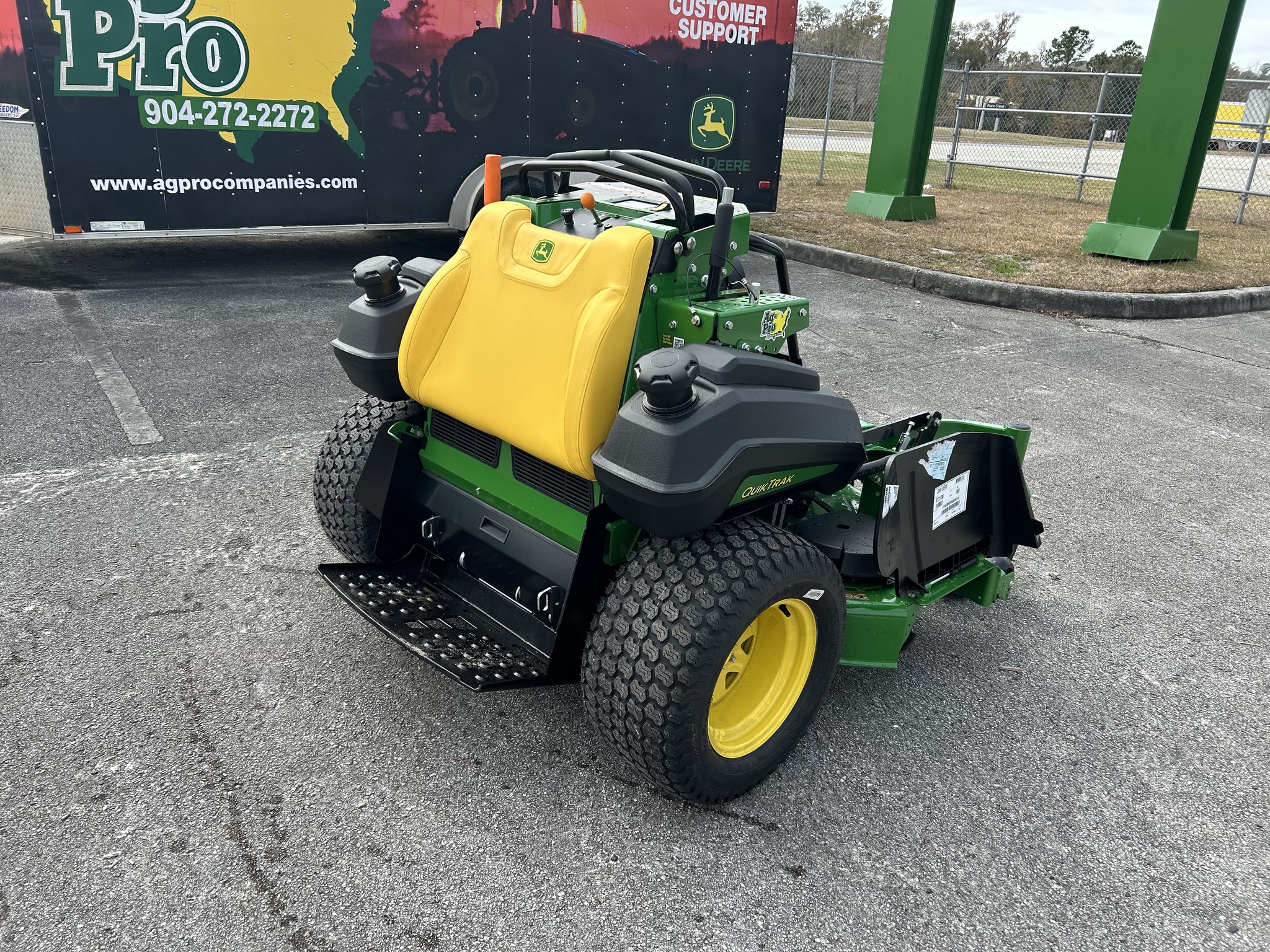 2025 John Deere Q850M Image 2