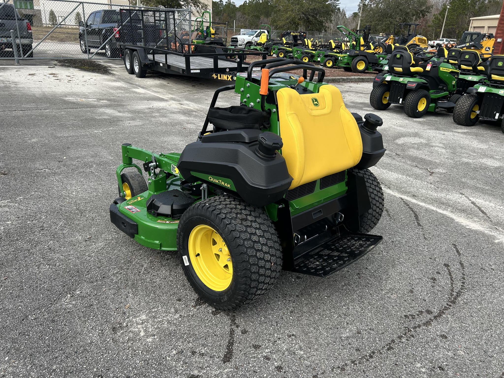 2025 John Deere Q850M Image 3