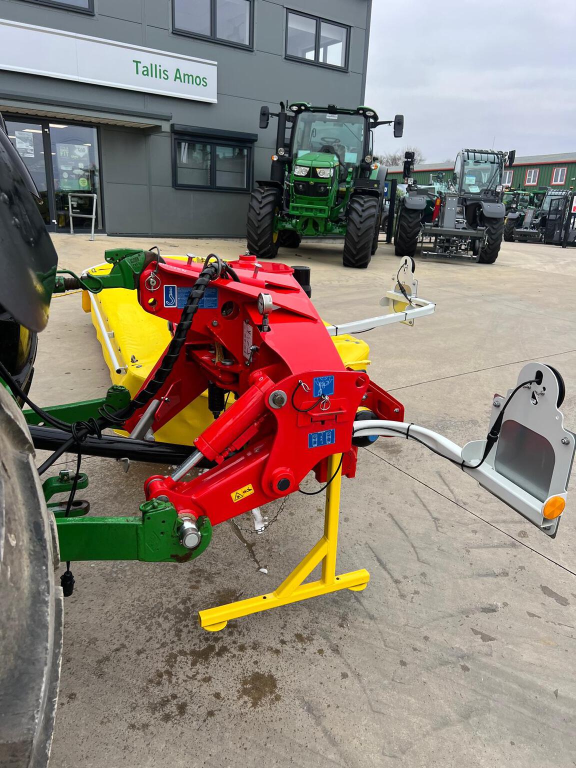 2023 Pottinger NOVACAT 302