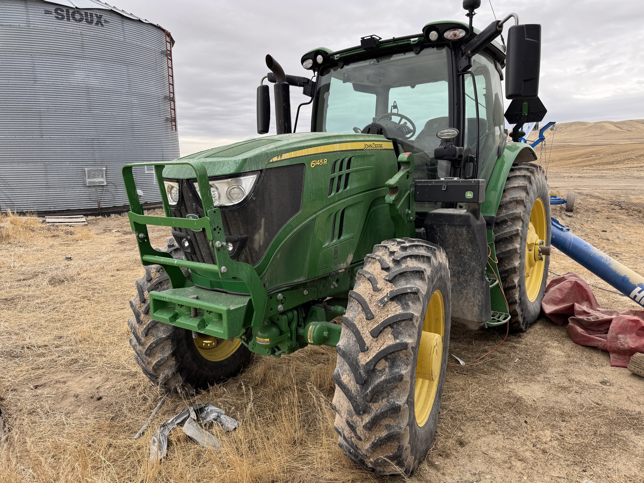 2019 John Deere 6145R Image 10
