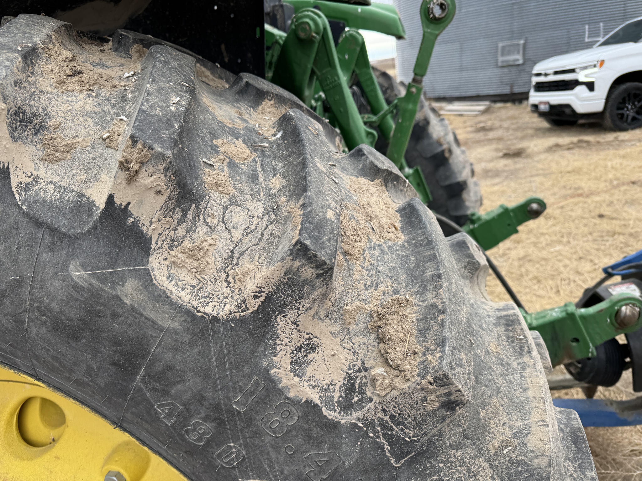 2019 John Deere 6145R Image 9