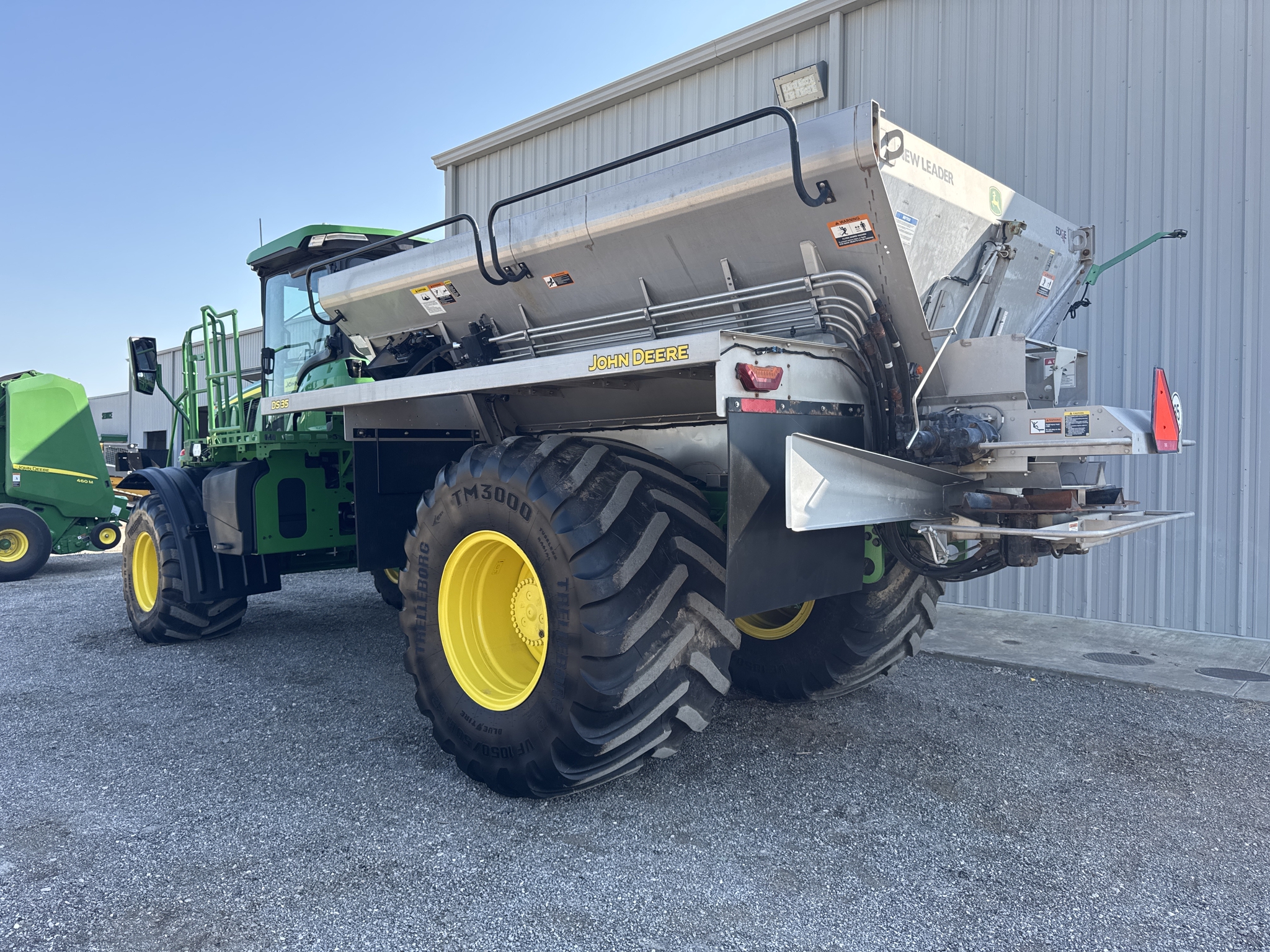 2024 John Deere 800R Image 13